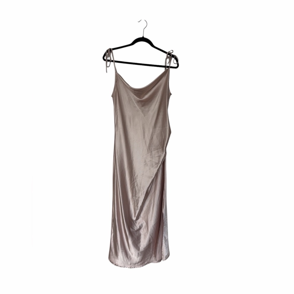 Slim fit midi‎ dress cowl neck